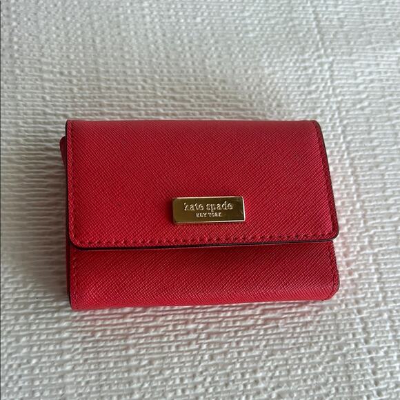 Kate Spade Petty Laurel Way Saffiano Leather Key Chain Wallet Hotchili Red - Picture 1 of 8